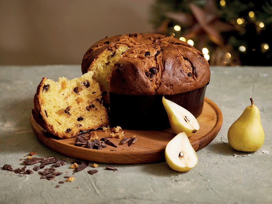 Birnenkuchen Carli in Produktbild weihnachtlich.