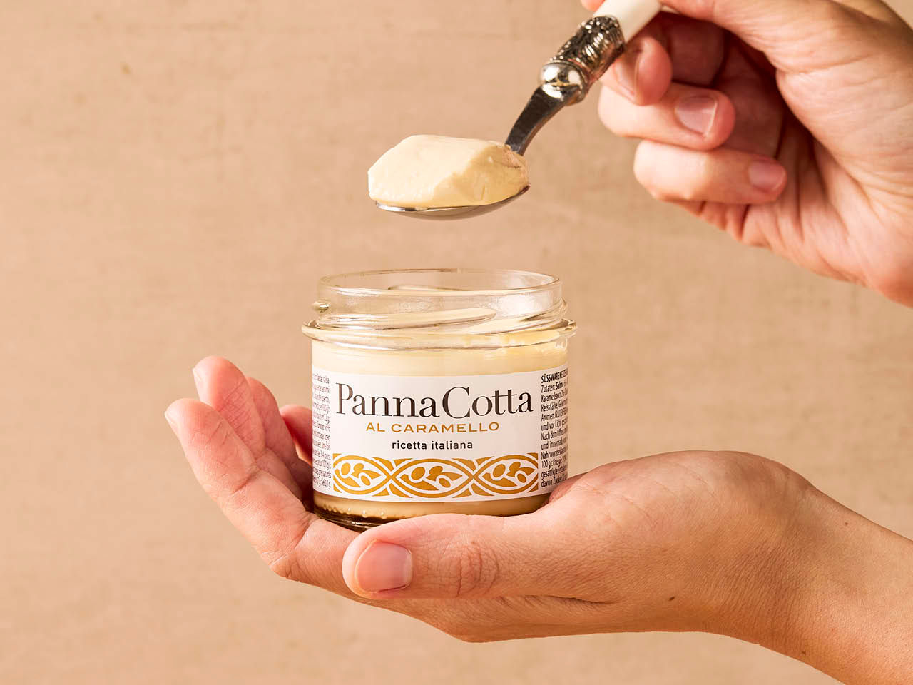 Panna cotta von Fratelli Carli in seinen Topf