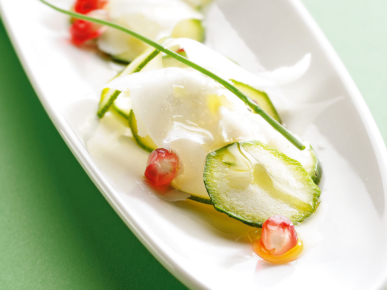 courgettes assaisonnées avec vinaigre blanc