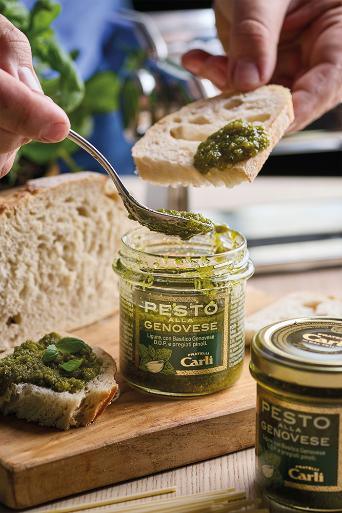 un verre de pesto du coffret "Pesto Experience"