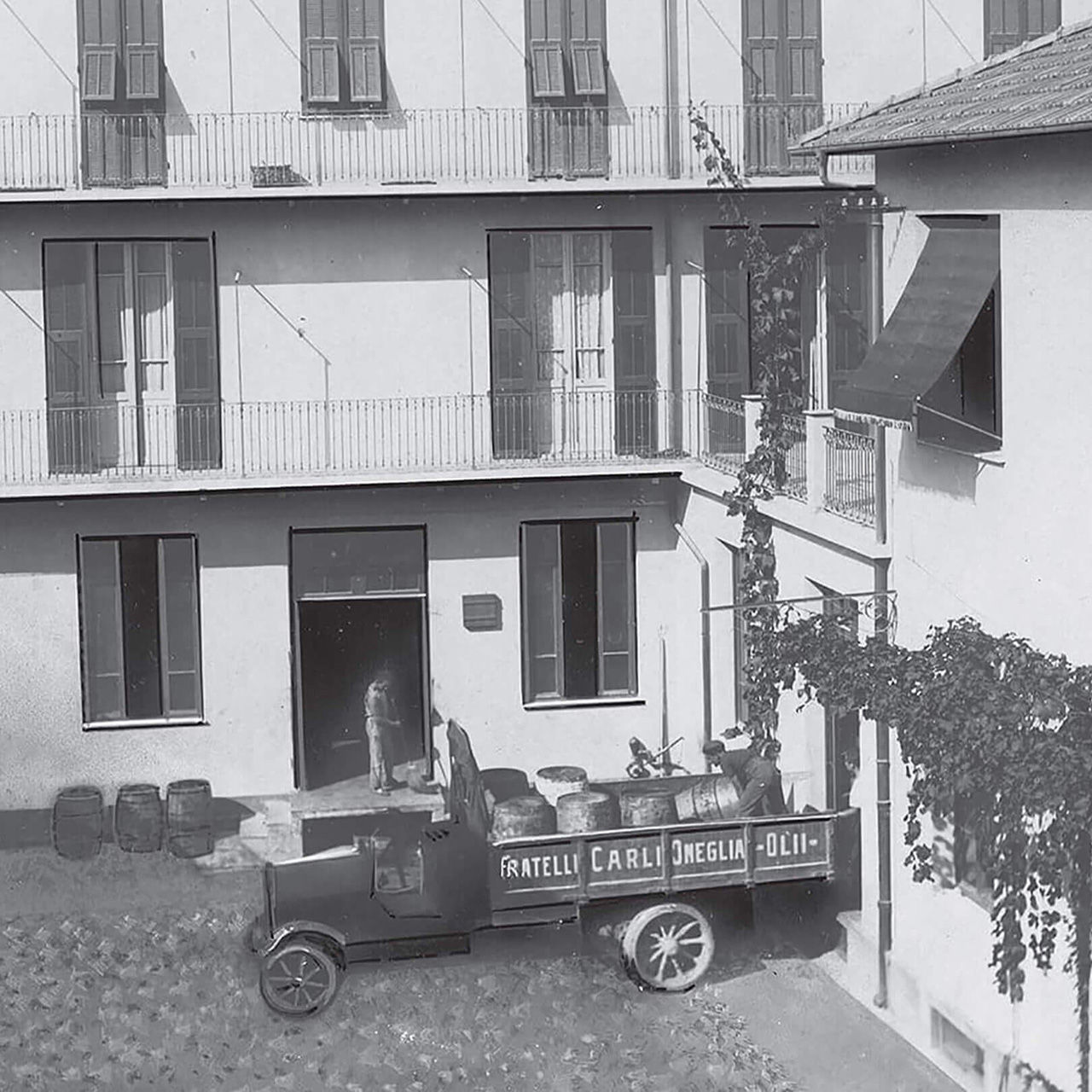 le premier siège Olio Carli