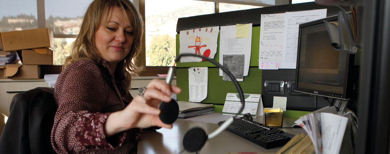 Employée chargée du Service clients